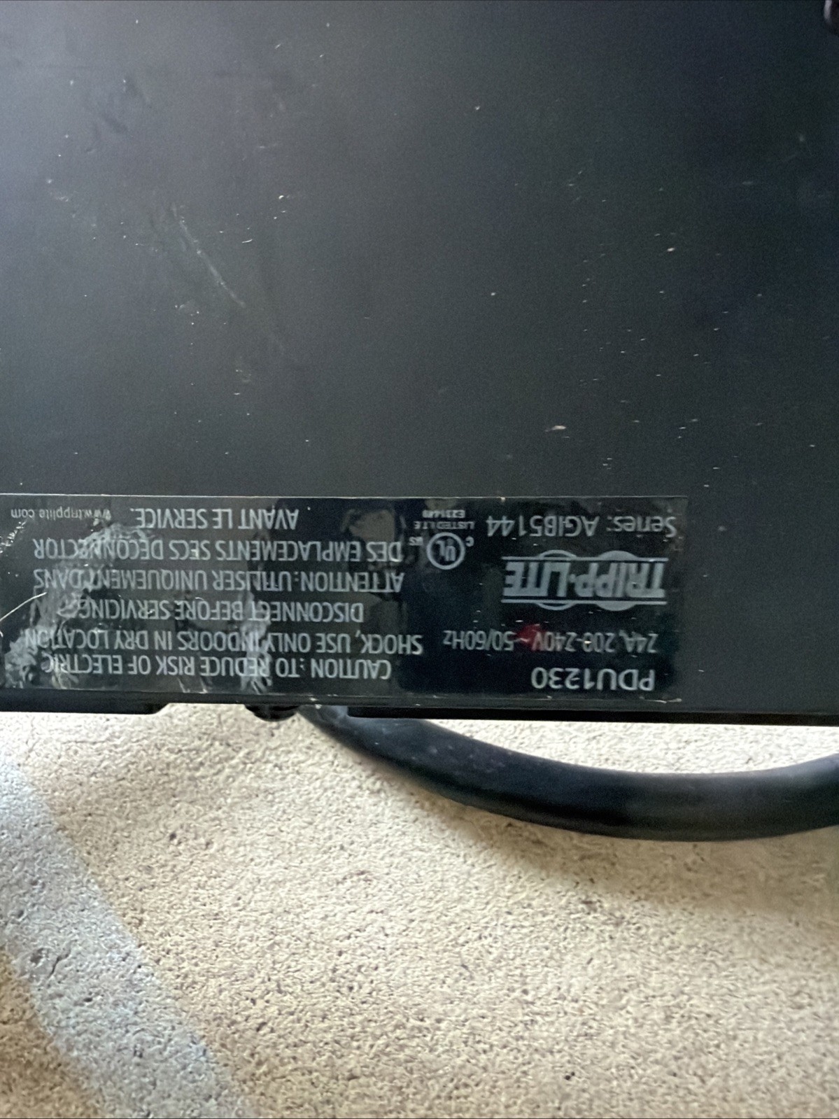 Tripp-Lite PDU1230 24A 200-240VAC Series AGIB5144 Outlet Power Distribution