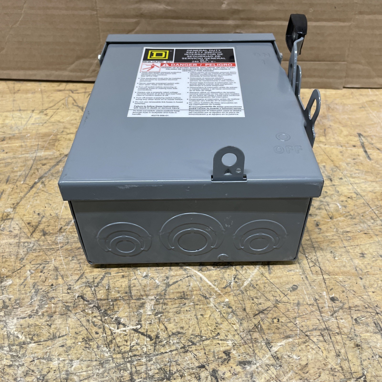Square D D221NRB General Duty Safety Switch 240VAC 30A SEE PICS