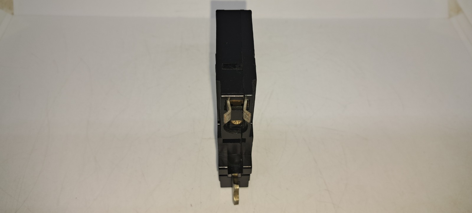 Square D QOT2020 2-20A 20 Amp 120/240 VAC Circuit Breaker PIGGYBACK with Hook