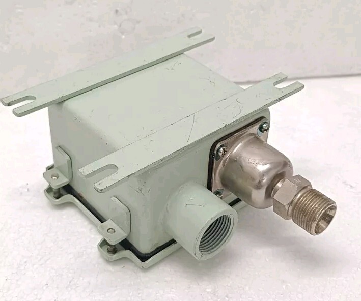 SAGINOMIYA PRESSURE CONTROLS SPS-H135WU3Q 15-35 KGF/CM FREE DELIVERY