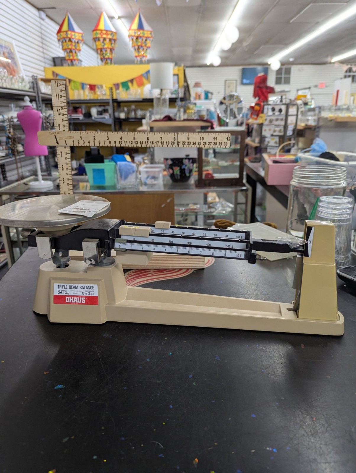 Ohaus Triple Beam Balance Scale 2610g Capacity 5lb 2oz Beige & Black Durable Des