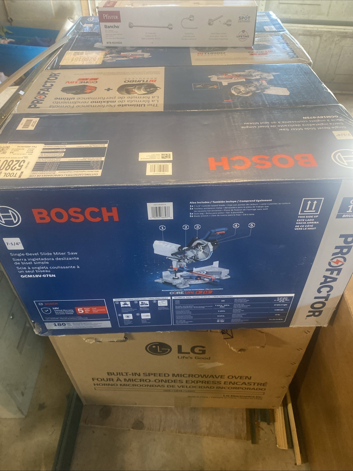 Bosch Profactor 7-1/4-in 18-volt Sliding Compound Cordless Miter Saw GCM18V-07SN