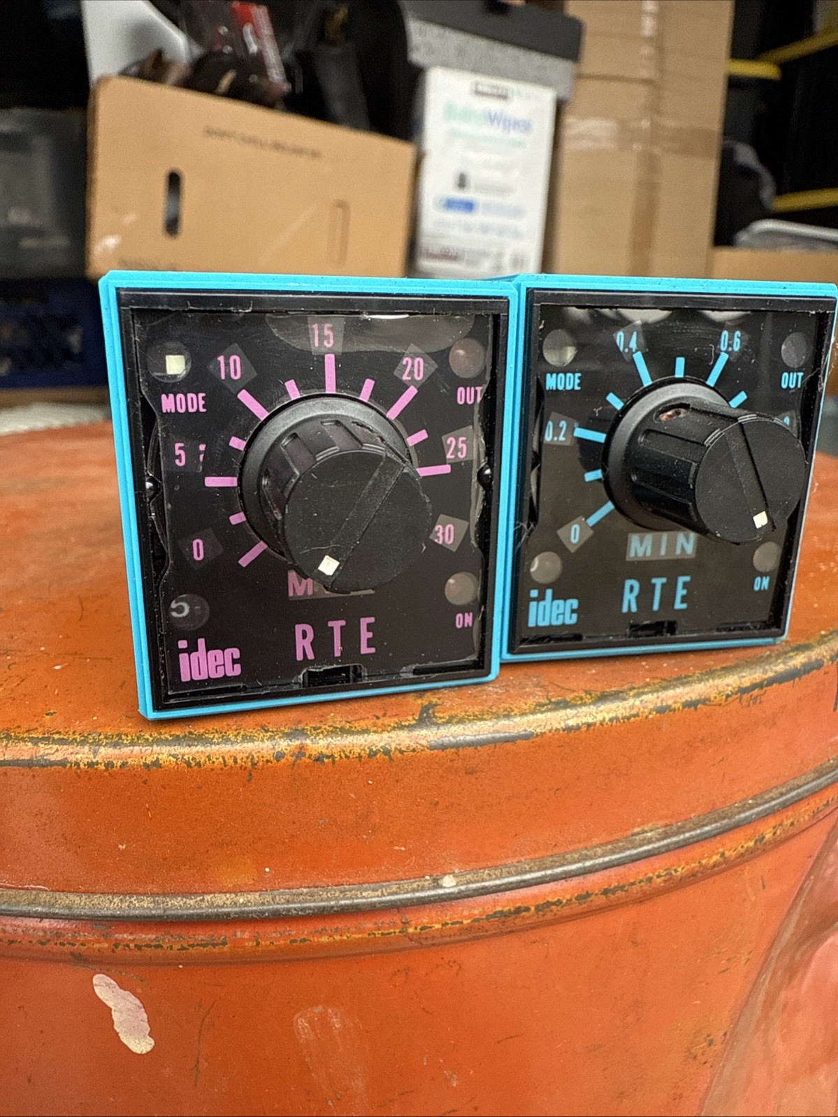 Idec RTE-P11 Electronic Timer RTEP11 10 Amp 120VAC Reversible Face Plate 8 Pin-2