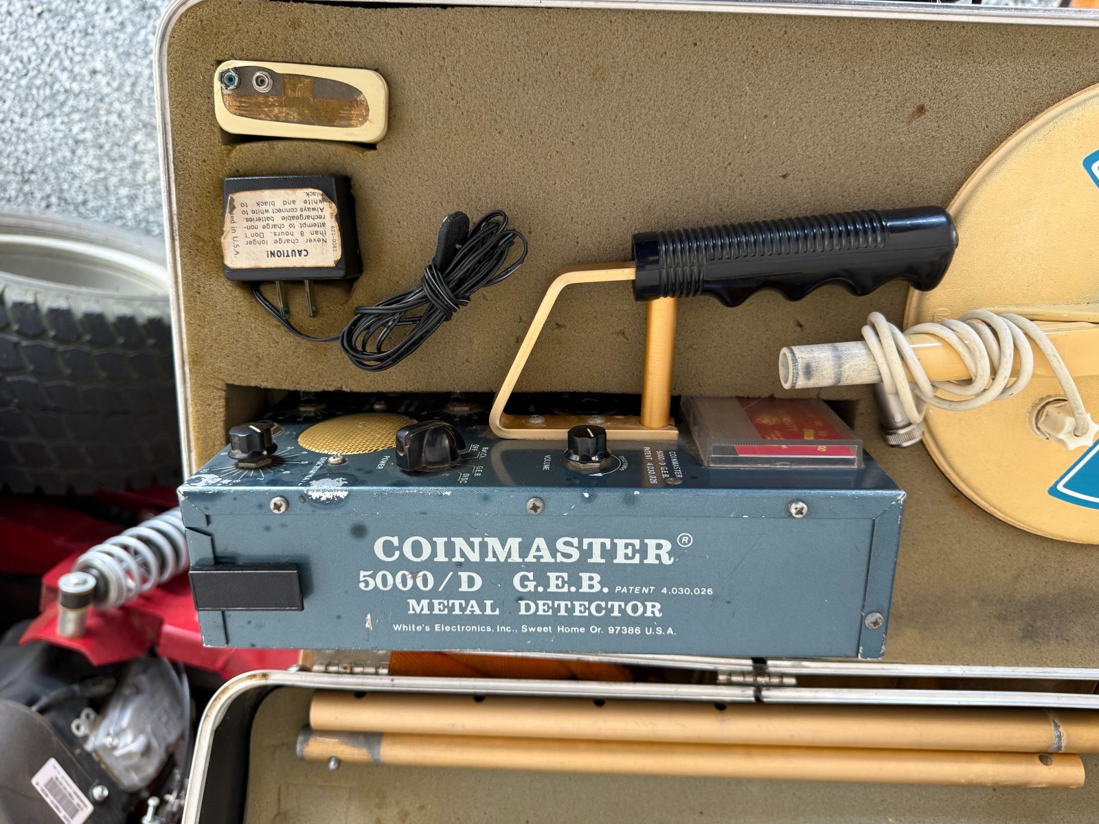 Vintage White’s Coinmaster 5000D Series 3 Metal Detector Needs Repair