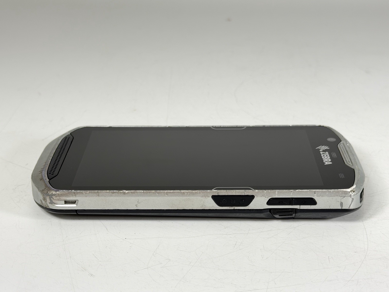 Zebra TC56 Enterprise-Grade Mobile Computer – TC56CJ-1PAZU4P-25 – UNTESTED/AS-IS