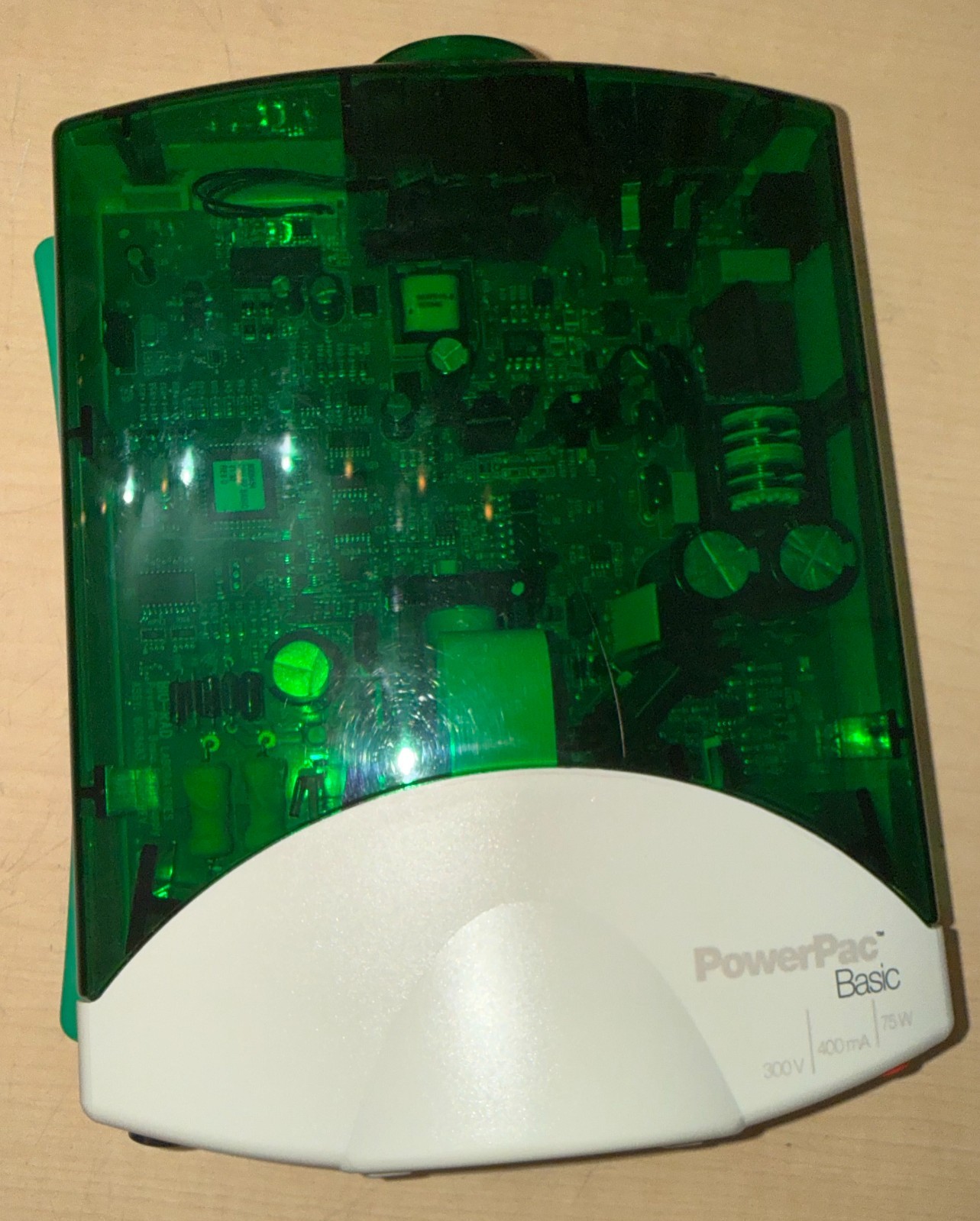 Bio-Rad PowerPac Basic Electrophoresis Power Supply w/Invitrogen Mini Tank