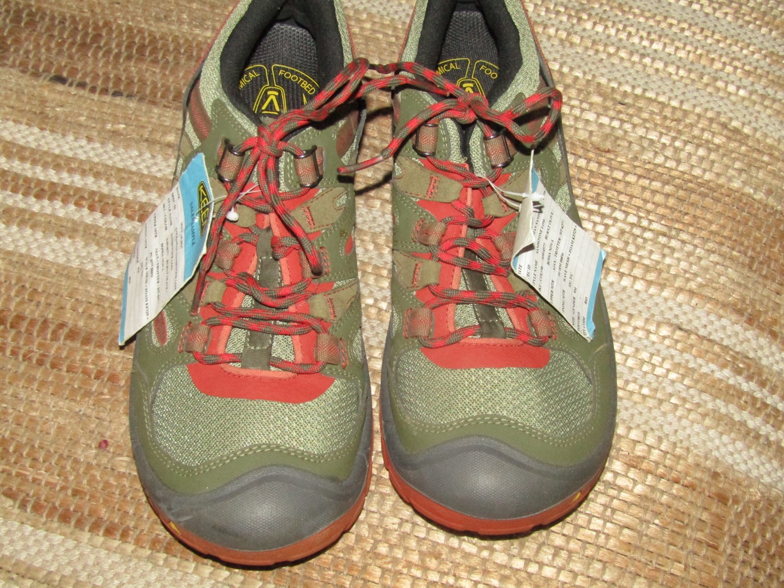 Keen Sandstone Low Soft Toe PPM BS5 Comfortable Work Shoes Men’s 9 M