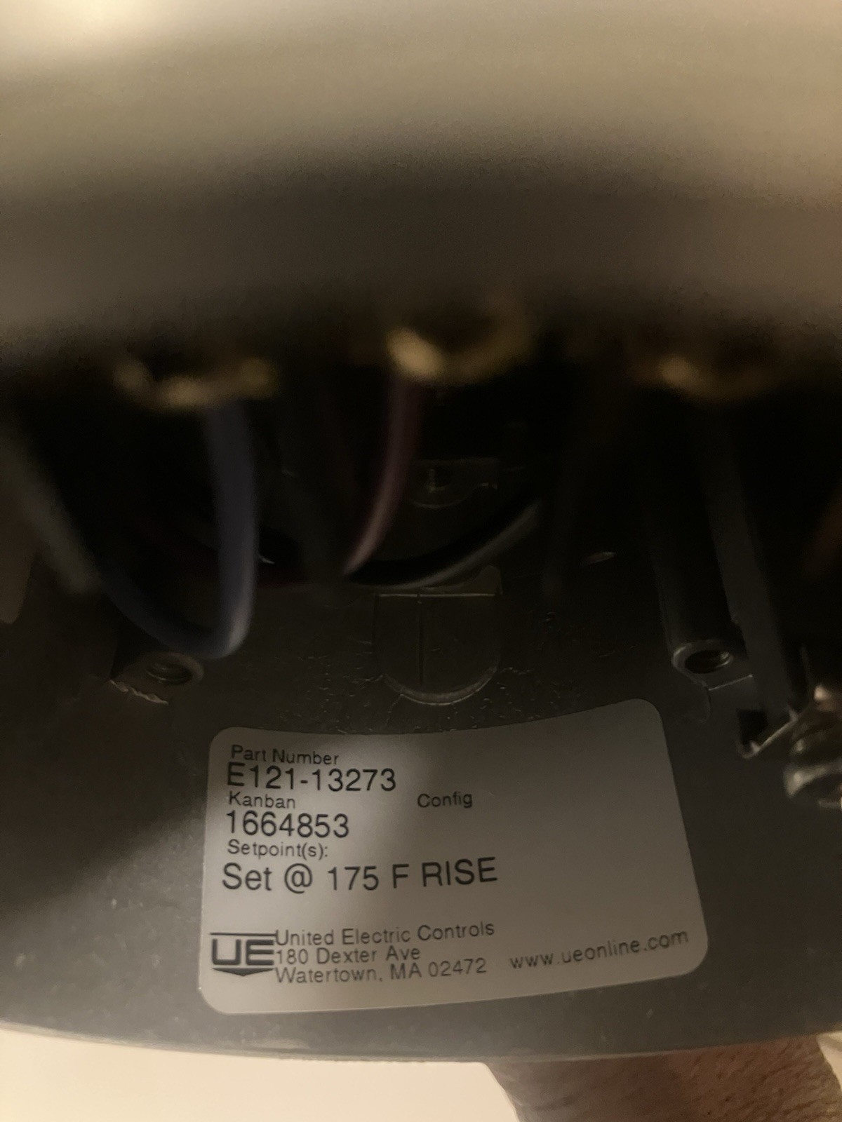 United Electric Controls Thermostat P/N E121-13273