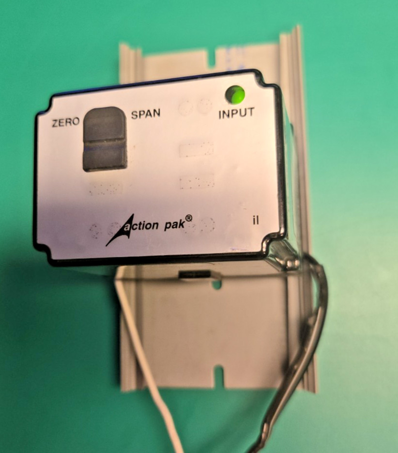 Action Pak MDL 4380-2000-1 Signal Conditioner RDI 608BR relay base MDL438020001