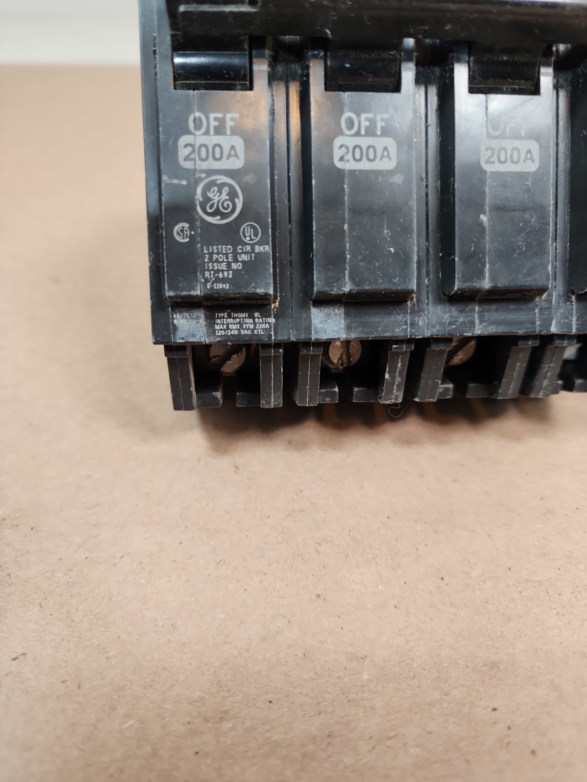 Used GE THQMV 200 Amp 2 Pole Main Circuit Breaker 22kA 120/240V RT-693 G1378