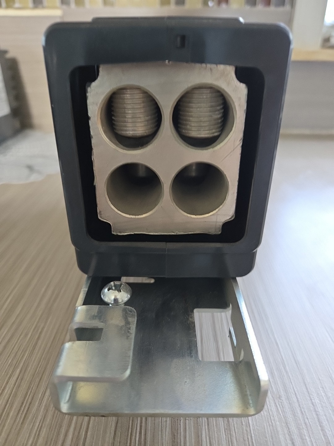 NEW FLEXPON 1200 SQUARE D SCHNEIDER ELECTRIC switchboard plug on neutral 600v