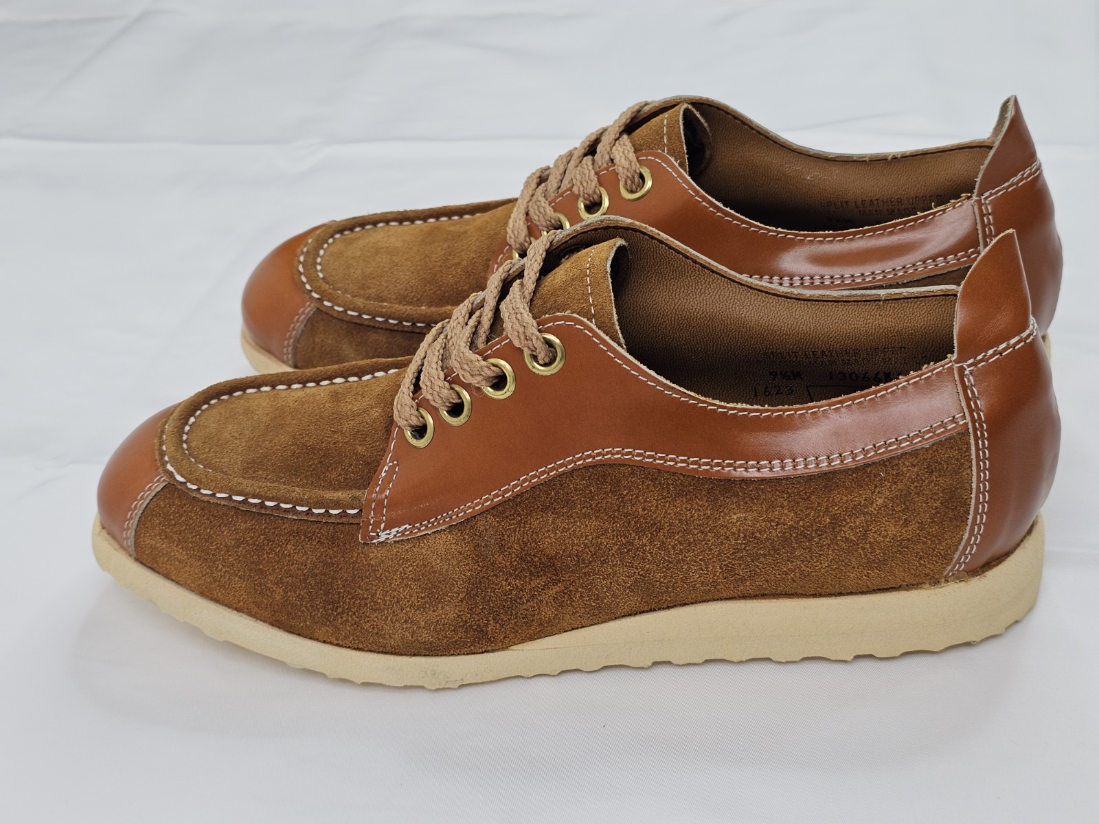 Lehigh Safety Shoe w Lockrim Steel Toe Box Men 9.5M, 2-Tone Tan Suede Leather