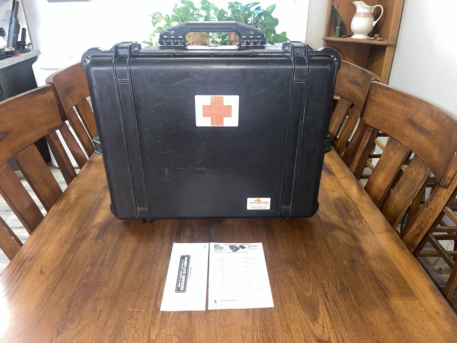 Iron Duck Pelican 1600 24″ x 18″ x 8″ EMS Medic Ambulance Hard Case, Black