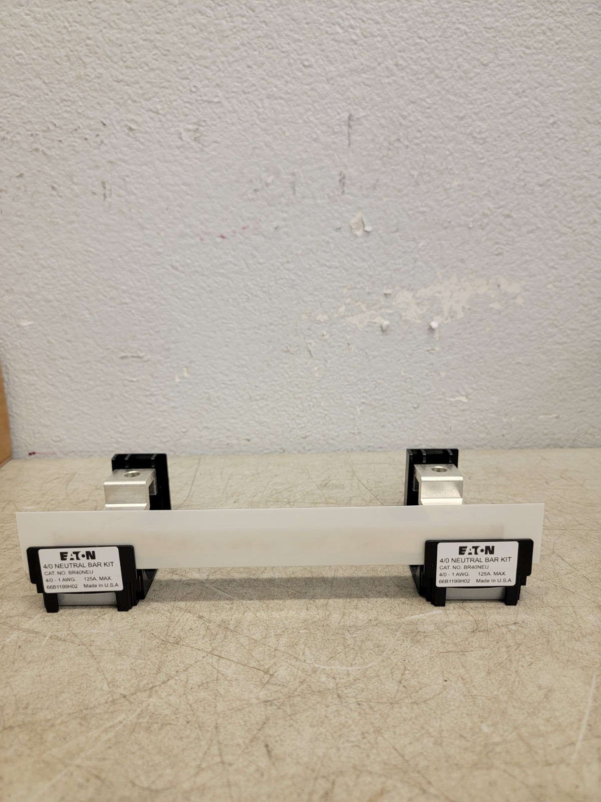 (3) Eaton NSB BR40NEU, 4/0 Neutral bar Kits For Load Centers and Panelboards NEW