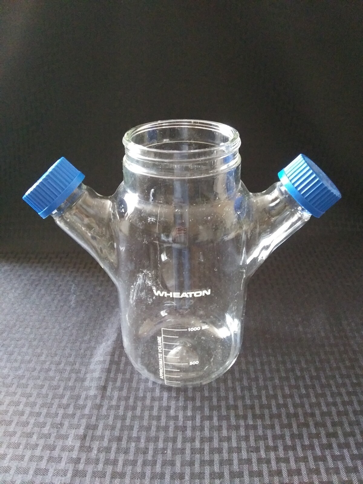WHEATON 1000mL Glass Graduated Spinner Flask w/ GL45 Caps No Center Cap