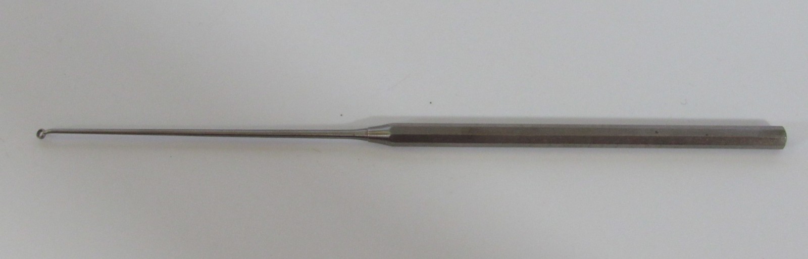 Aesculap OF356R Buck Ear Curette 6″ Curved Blunt Fig. 0 Outer Diameter – 2mm