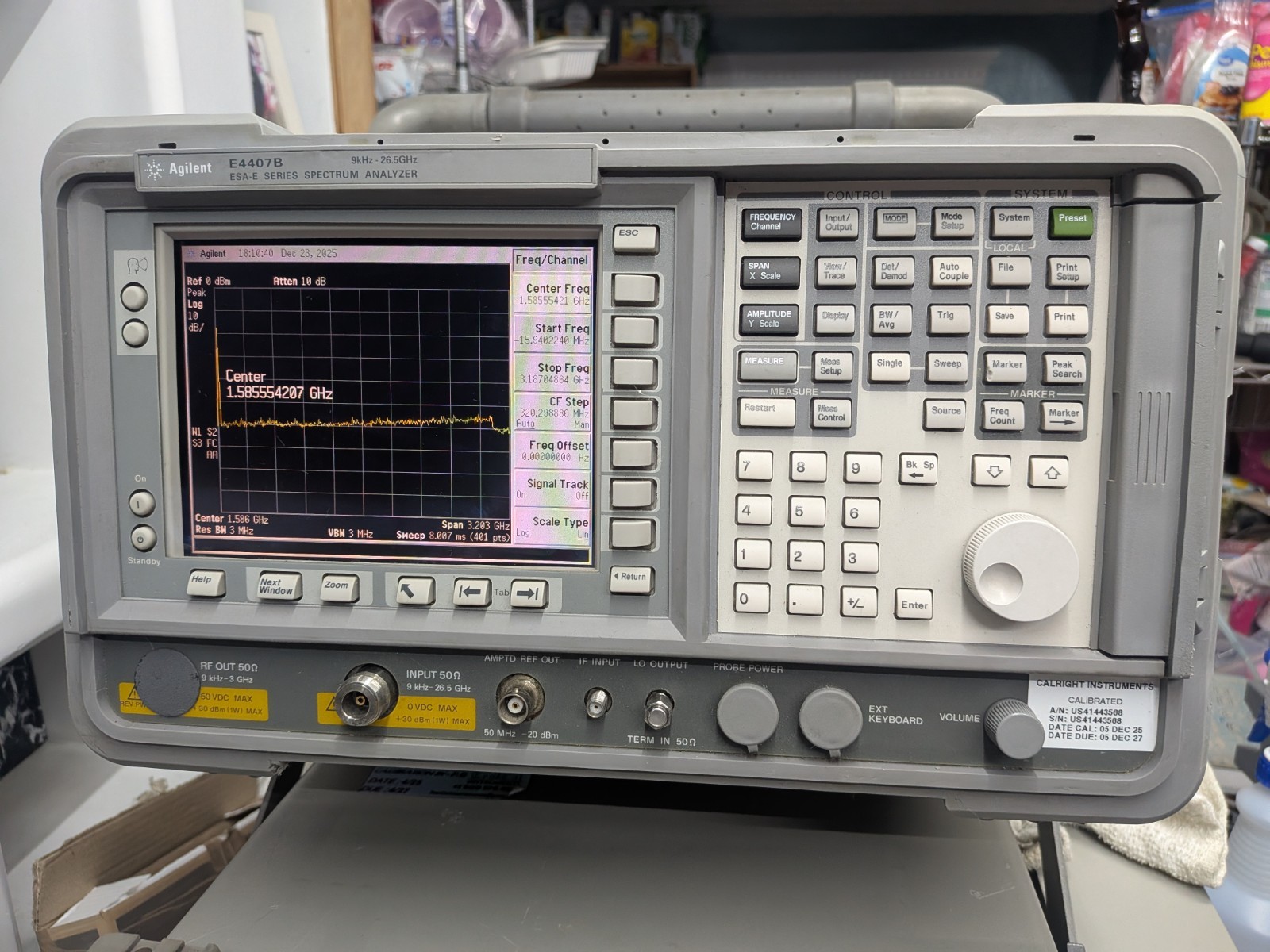 🔥 Agilent HP Keysight E4407B Spectrum Analyzer 26.9 GHz Loaded Opts!Cal+DATA!