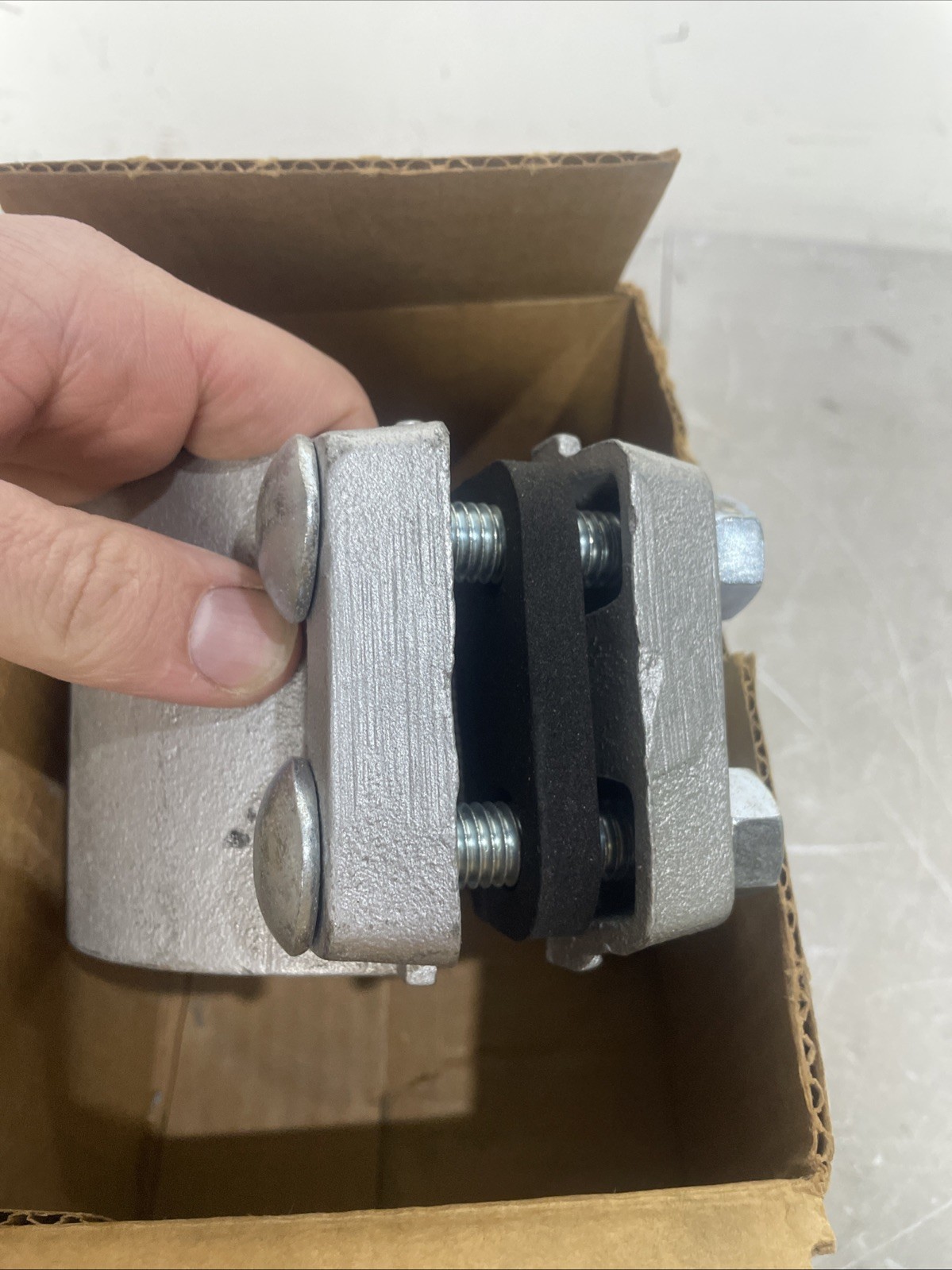 OZ Gedney SSP-400 4” Split Coupling for Rigid Conduit/IMC pipe connector fitting