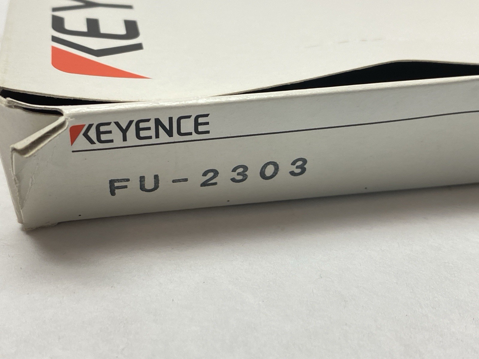 Keyence FU-2303 Fiber Optic Sensor Diffuse Reflective