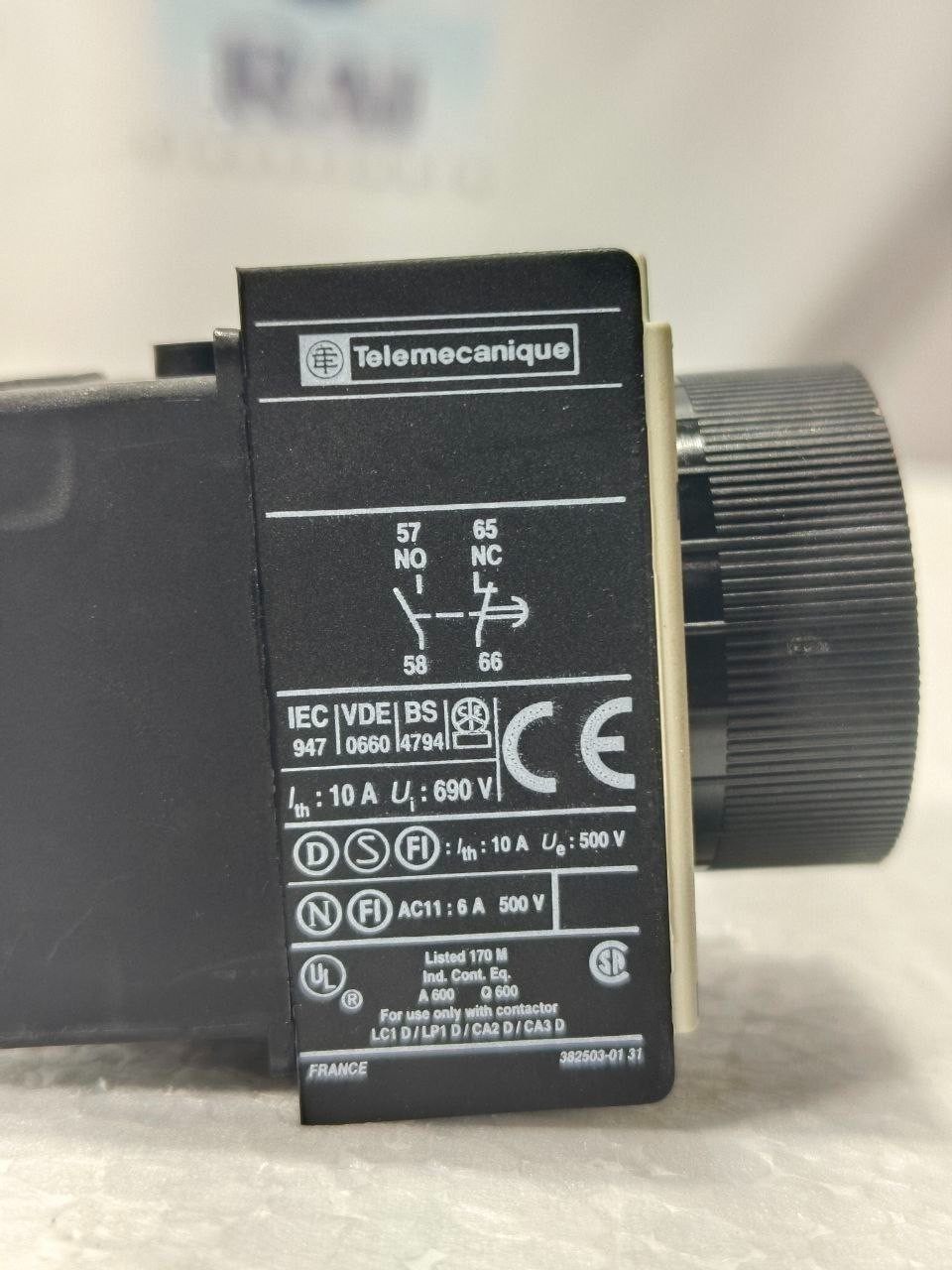 TELEMECANIQUE LA3 DR0 0.1-3 SEC TIME DELAY AUXILIARY CONTACT BLOCK 1NO+1NC