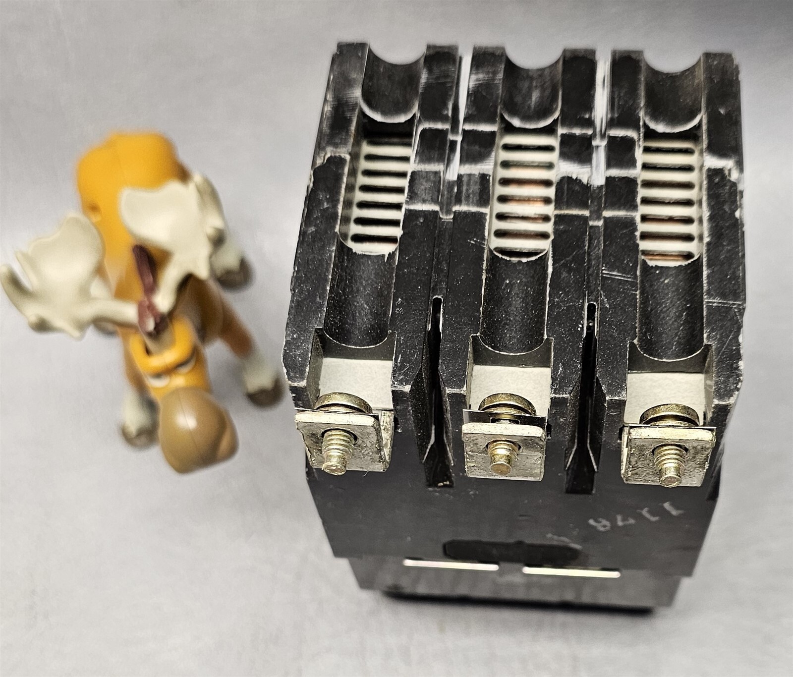 GE TEY340 Circuit Breaker 3Pole 40Amp 480 / 277 VAC