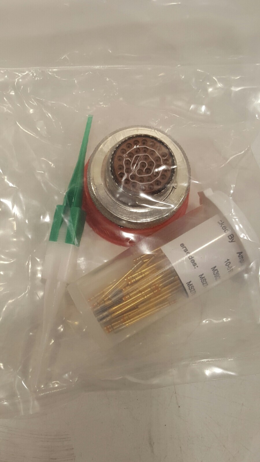 MS27467T15F35S Amphenol – Connector 37 POS