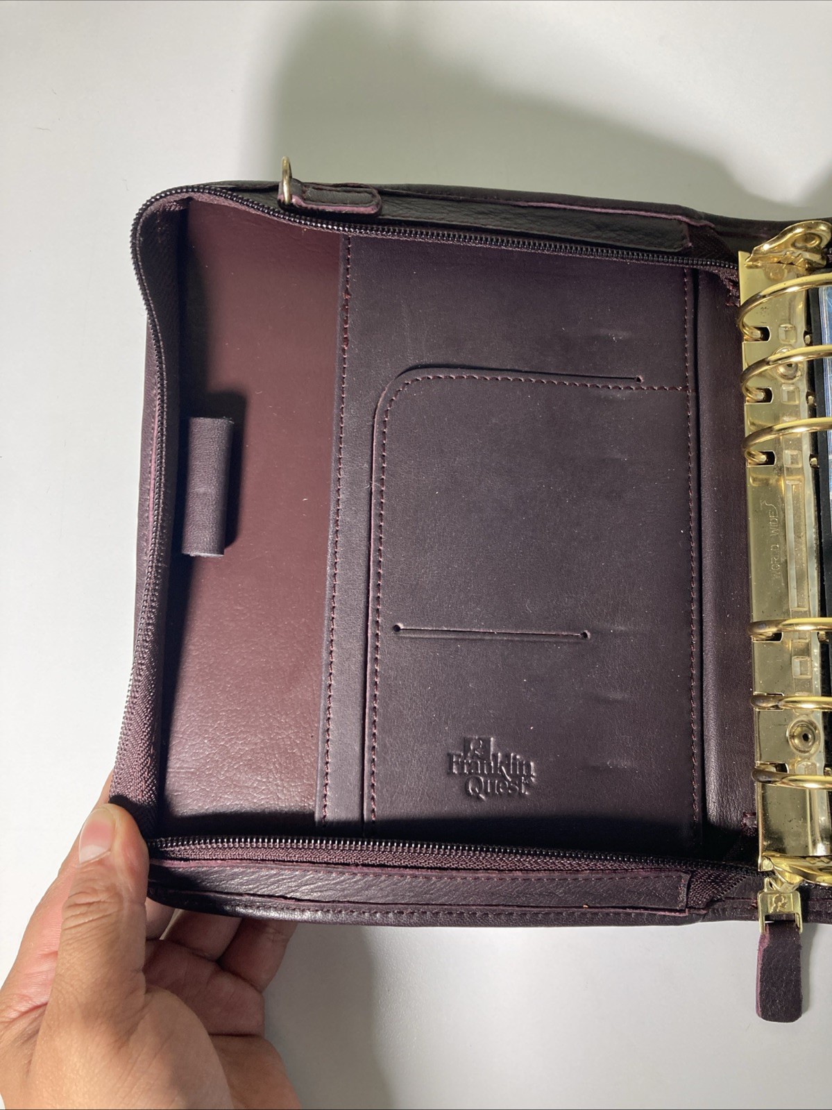 Franklin Quest Compact Burgundy Nappa Leather Zip around Planner 6 Rings