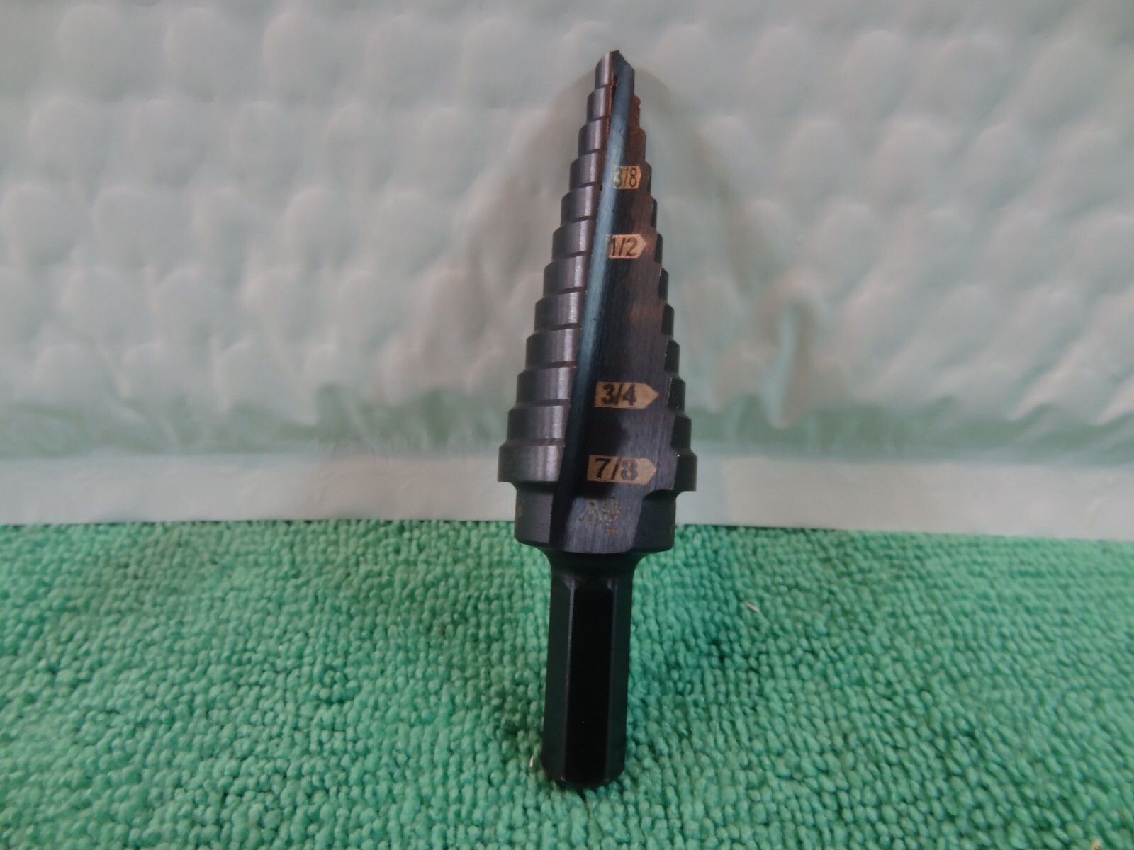 Klein Tools ‘Unibit’ Step Drill Bit – KTSB14 – 3/8″ to 7/8″