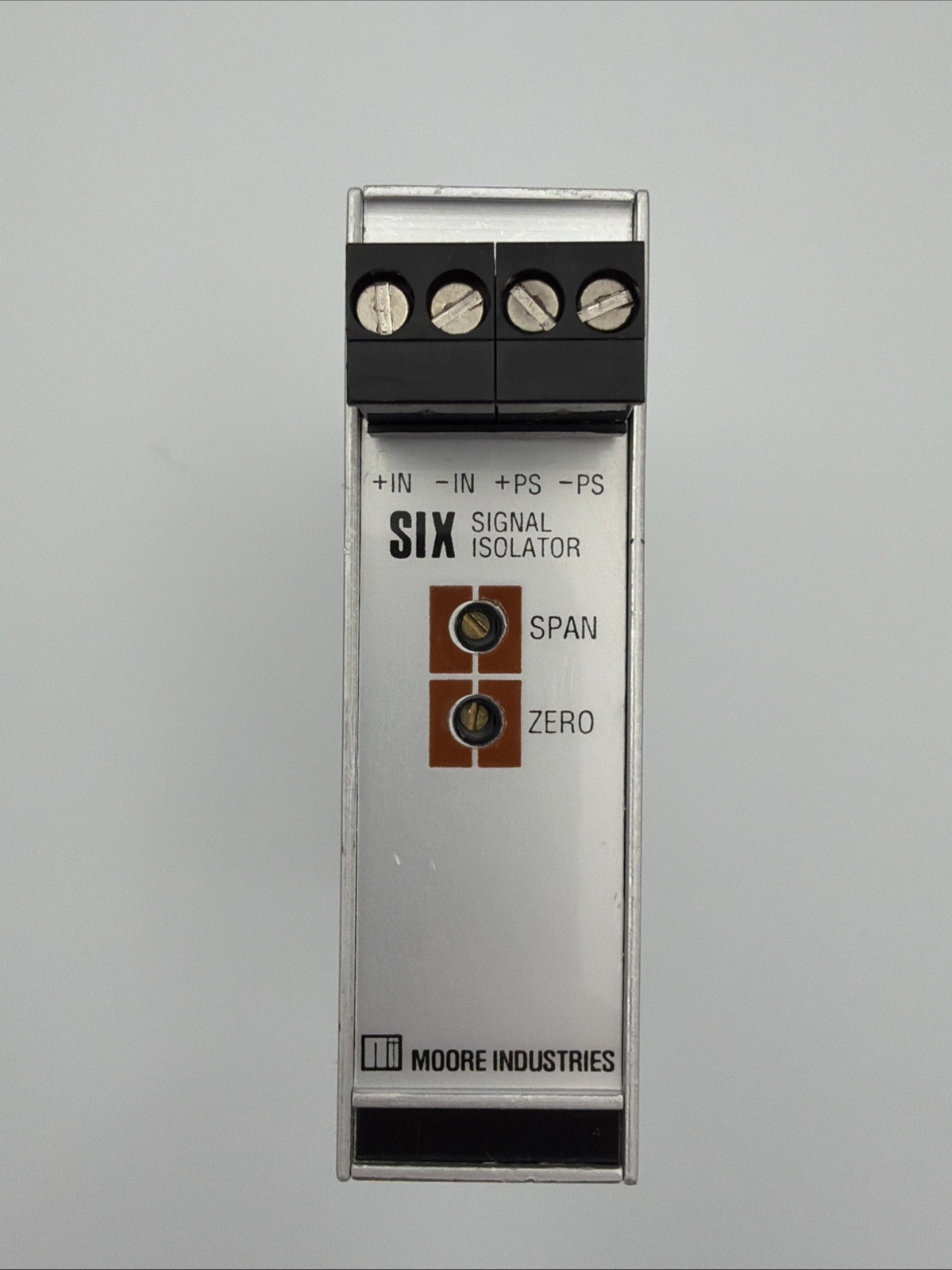 MOORE INDUSTRIES SIX/4-20MA/4-20MA/12-42DC-RF-VTD DIN SIGNAL ISOLATOR
