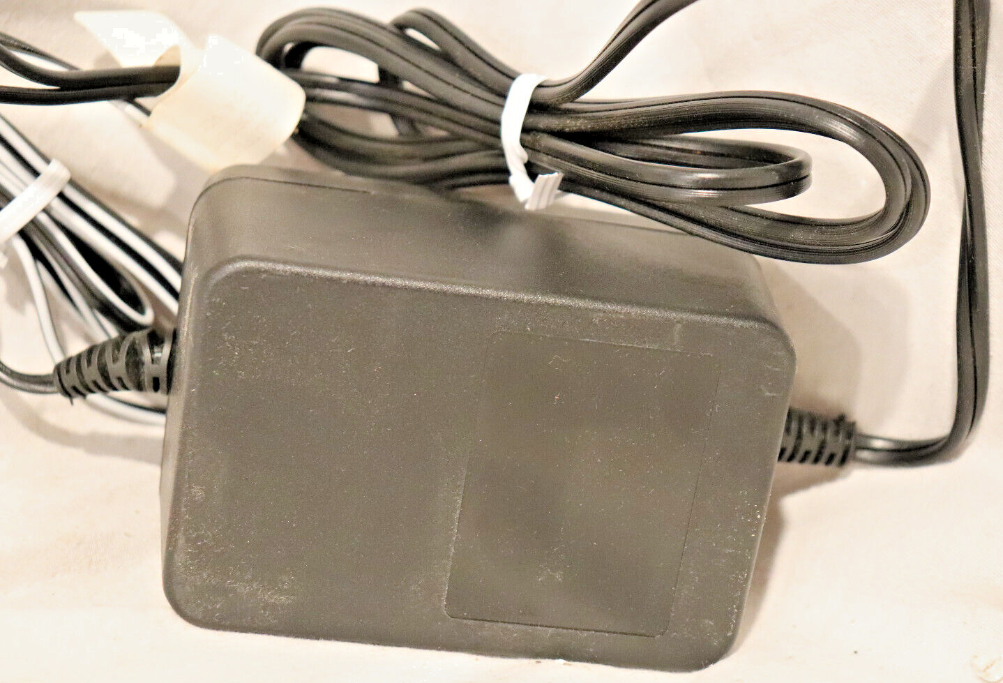 305-0991 Cummins Onan Battery Charger 305-0951-01 Switchgear Station Batteries
