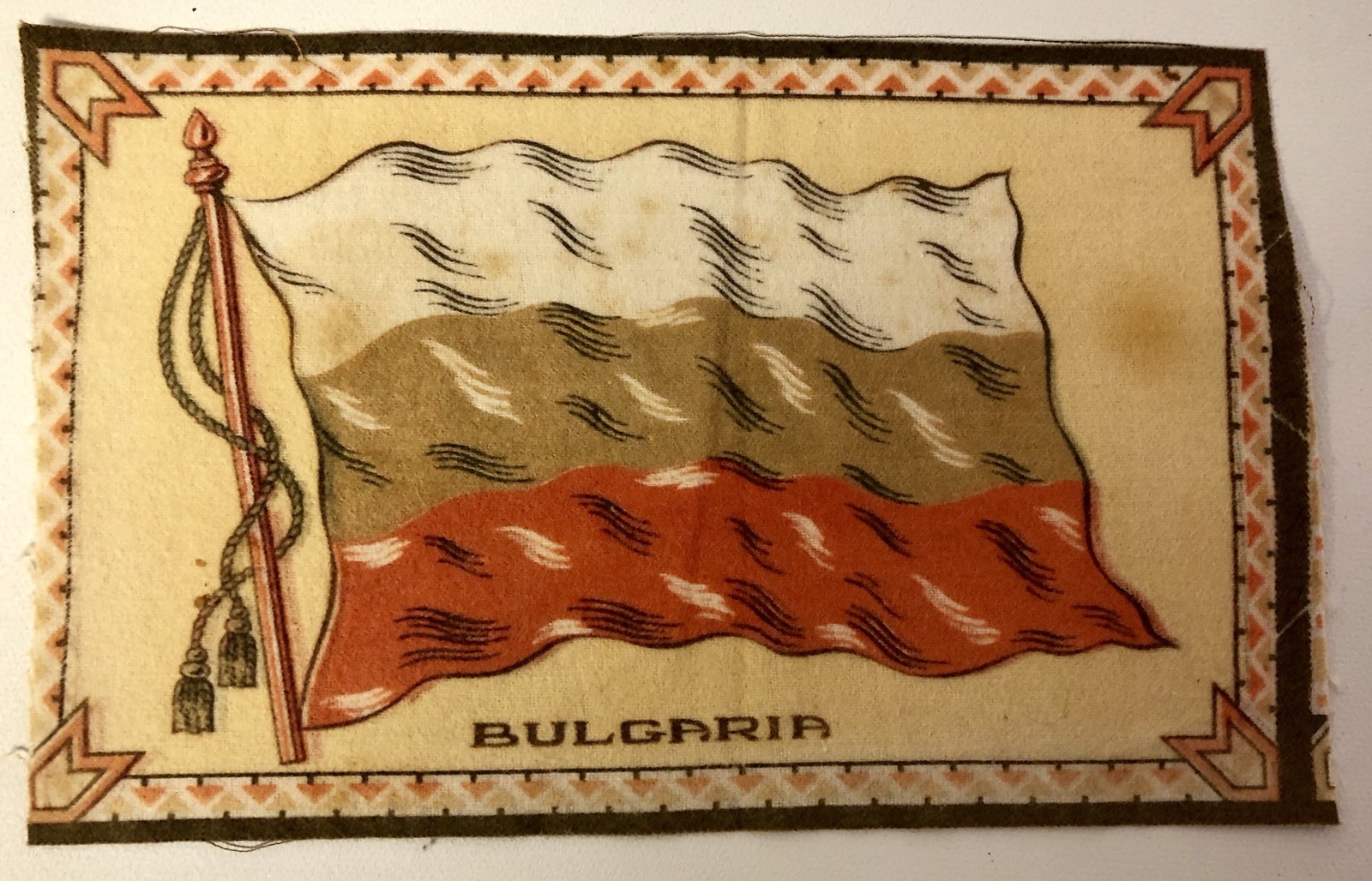 ANTIQUE c1910 CIGAR FELT TOBACCO FLAG 5.25″ X 8.5″ BULGARIA in GREAT CONDITION!