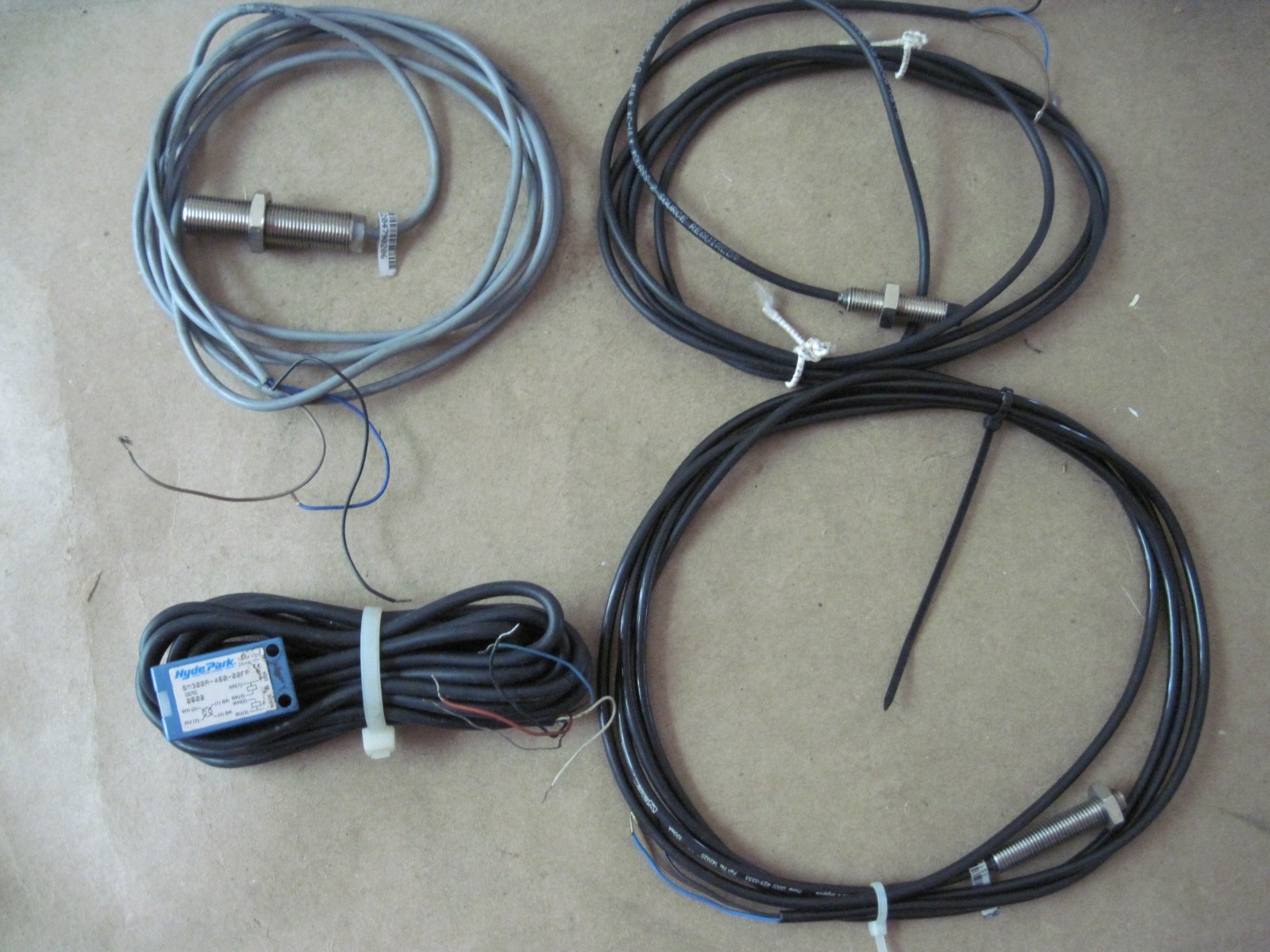 Lot of Proximity Sensors, Switches, Cables, Banner, AutomationDirect, Mostly New