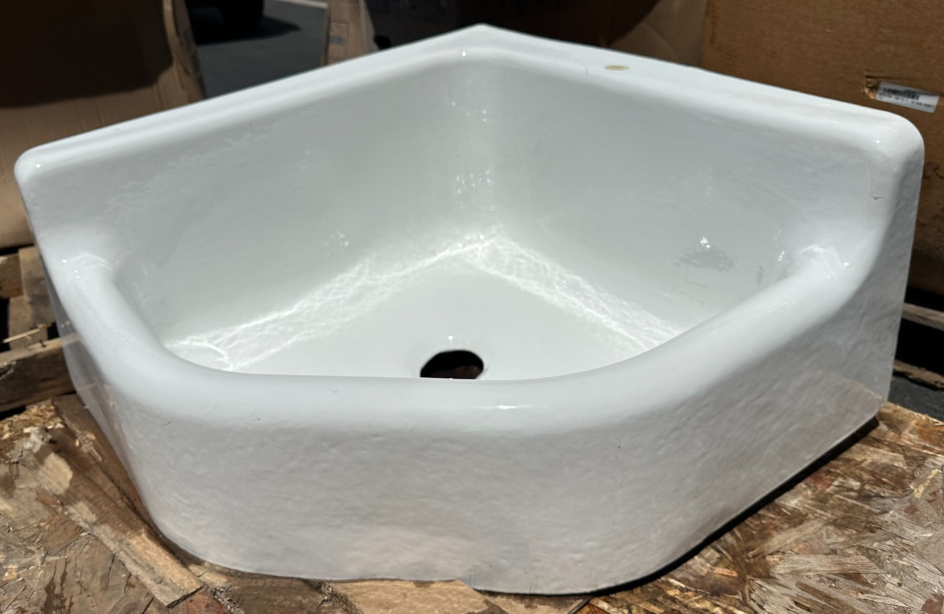 Commercial Enamel 871 – 28 x 28 Floor-Mount Corner CI service sink small scratch