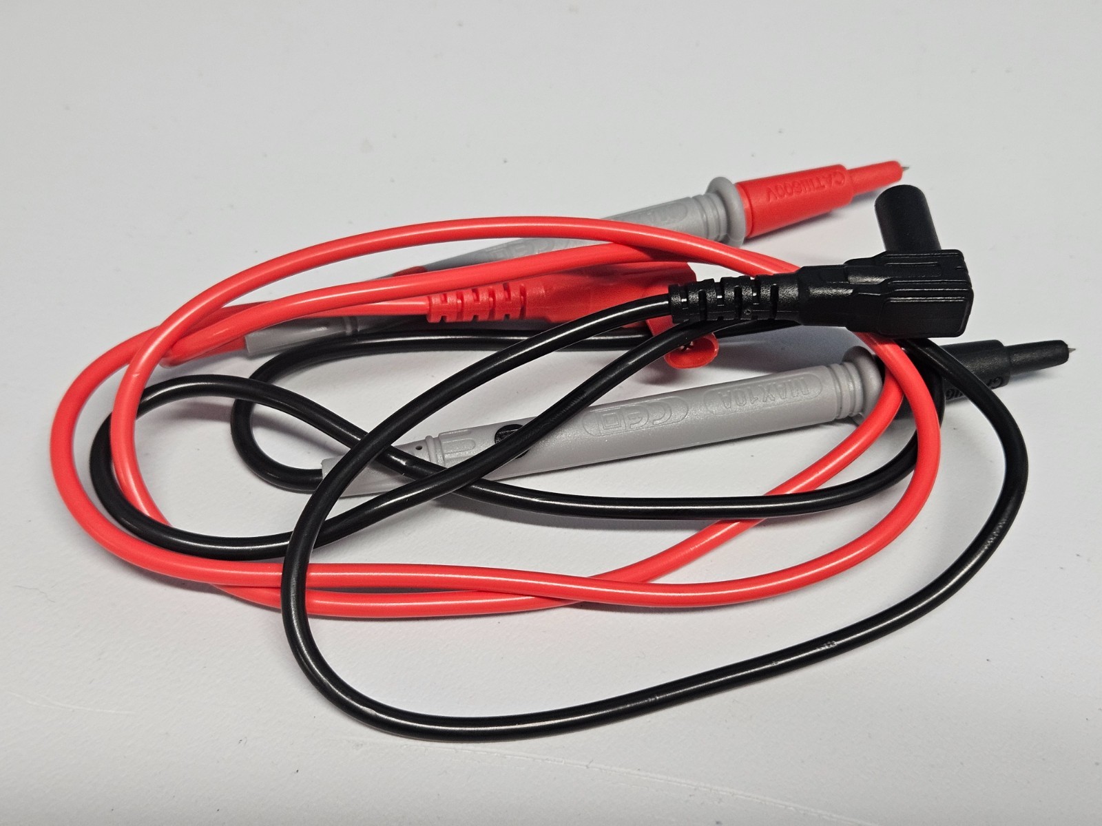 AstroAI Digital Clamp Meter CM2KOR 2000 Counts Resistance Detection – New