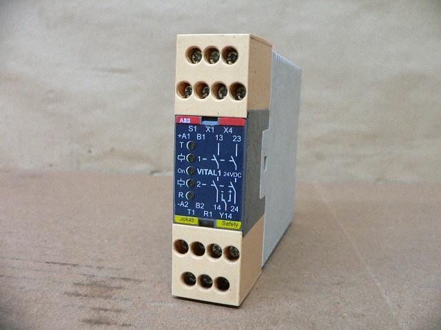Abb 2Tla020052r1000 Vital 1 Safety Unit 24Vdc Response Time: 48Ms Ver H Cat 4