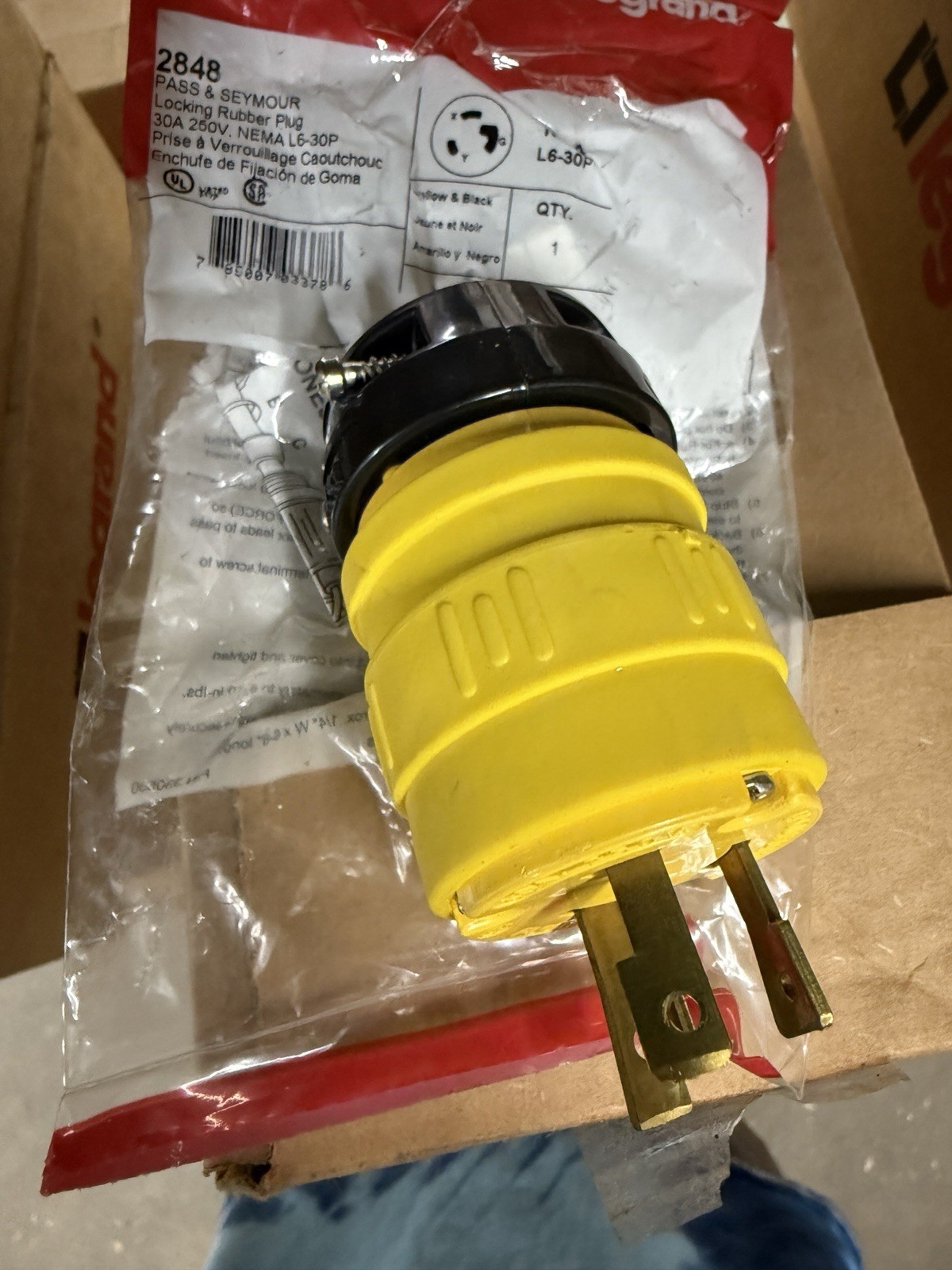 L6-30P Locking Plug NEMA 250v 30 Amp Twist Lock Turnlok [PS 2848]