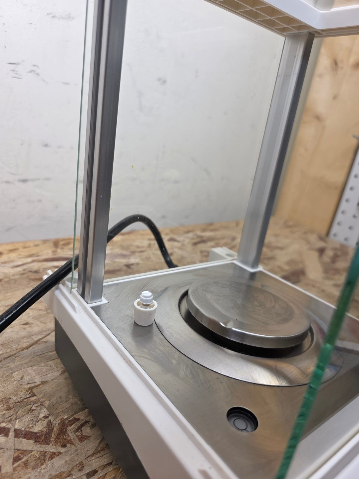 US Solid Balance Precision Lab Scale 0.0001g 320g Capacity Missing Left Panel