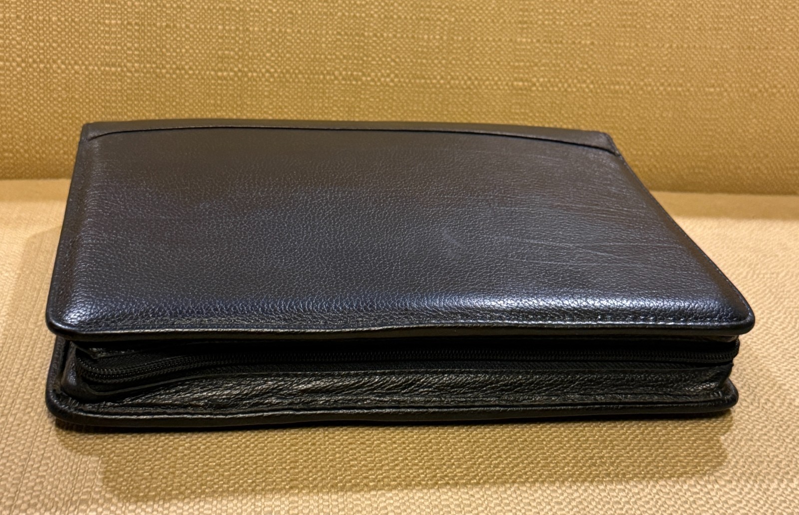 Franklin Quest Classic Black Pebble Leather Zip Around Binder 7-Ring Organizer