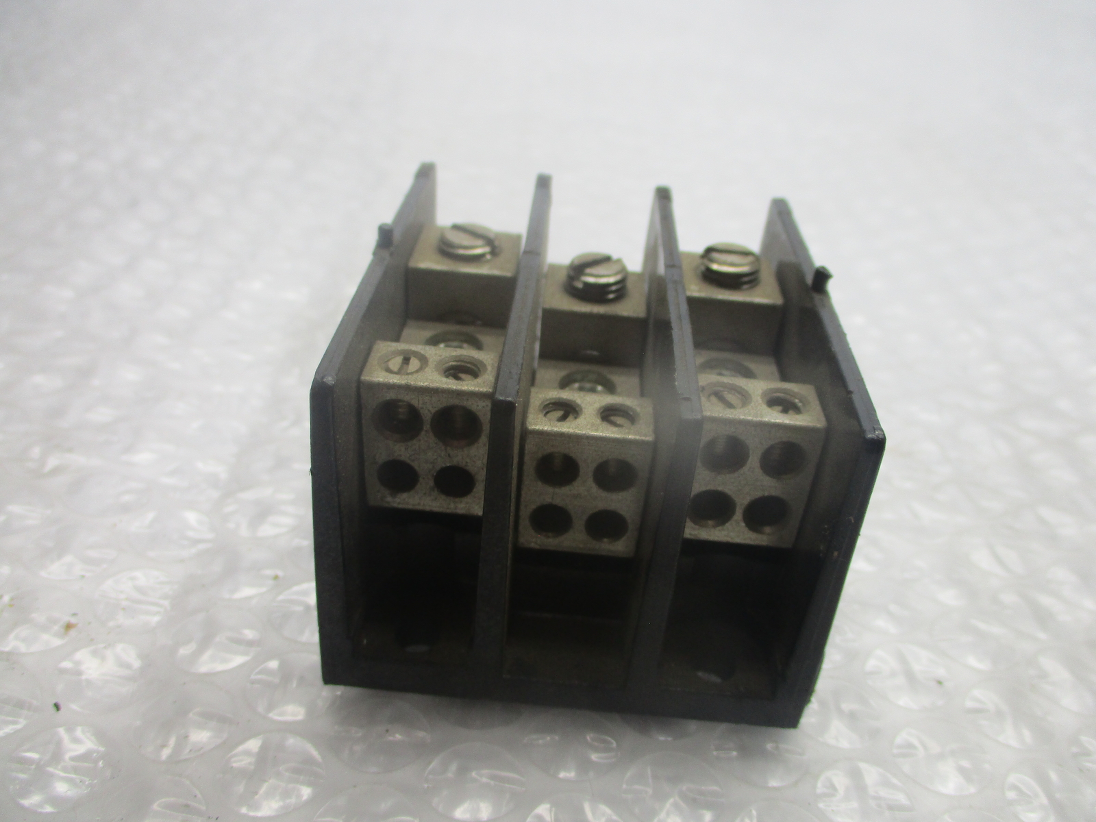ALLEN BRADLEY 1492-PDM3141 SER.B DISTRIBUTION BLOCK UNMP