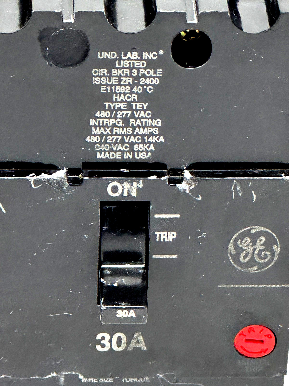 General Electric GE TEY330 3 Pole 30Amp 480v Molded Case Circuit Breaker
