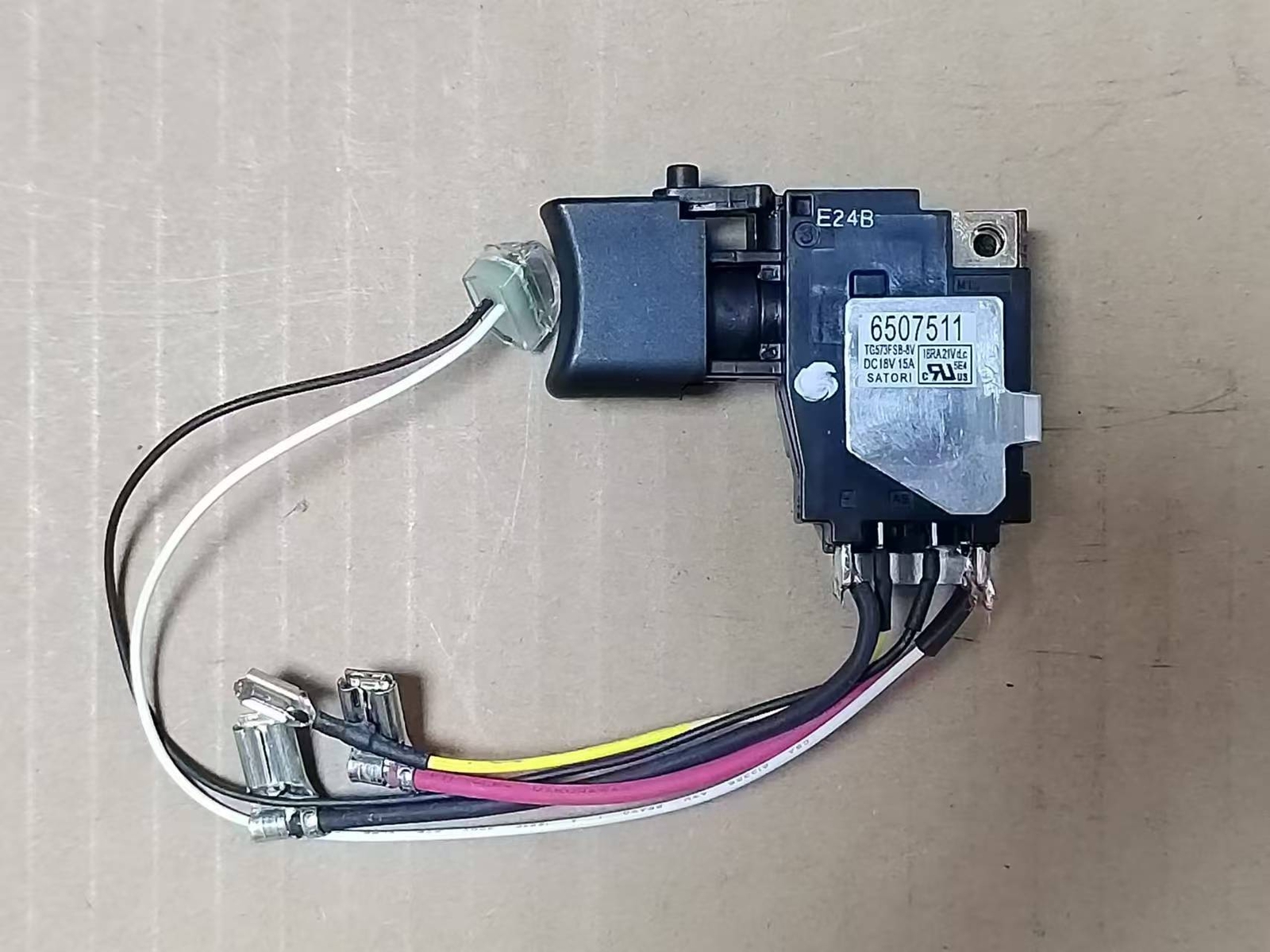 1PC Makita Switch 6507511 TG573FSB-8V DC18V 15A
