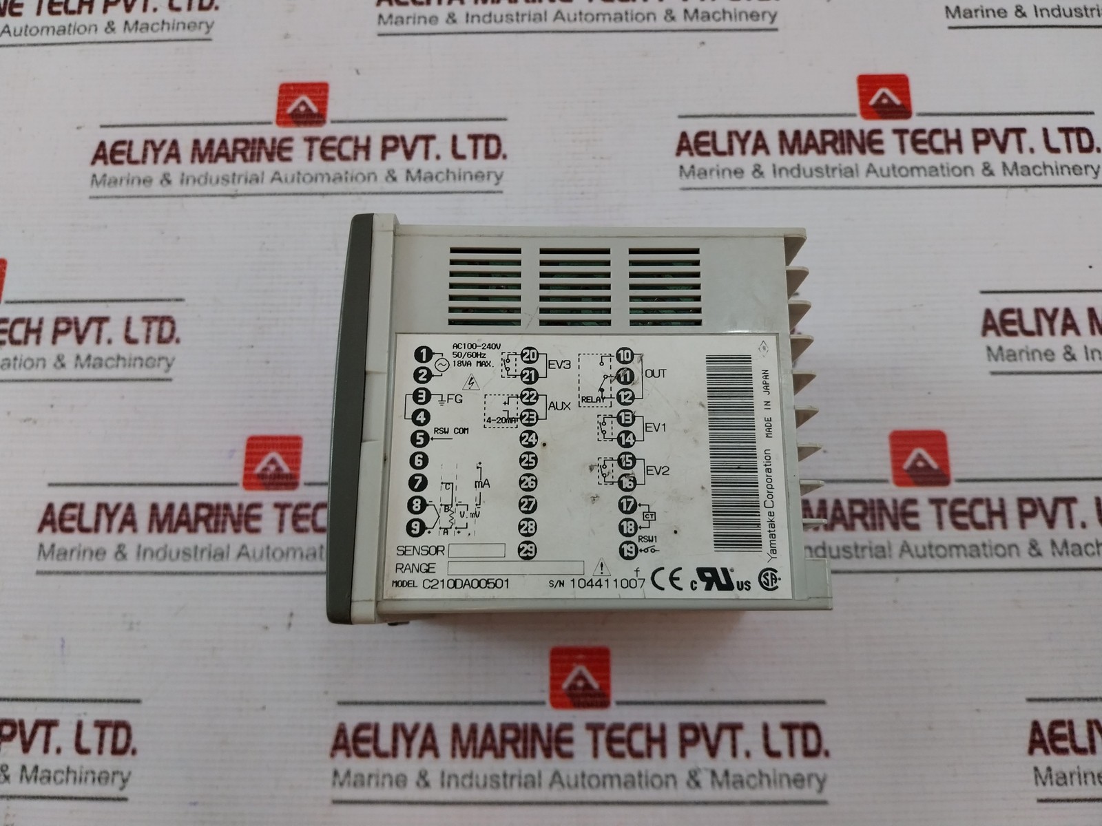 YAMATAKE C210DA00501 Digital Indicating Controller AC100-240V 50/60HZ