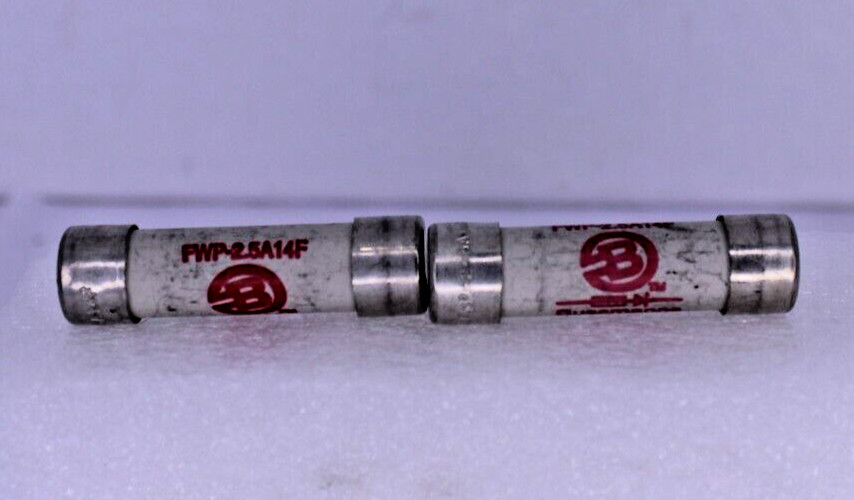 Lot of 10 — BUSSMANN FWP-2.5A14F –2.5A – 700V D.C. FUSE
