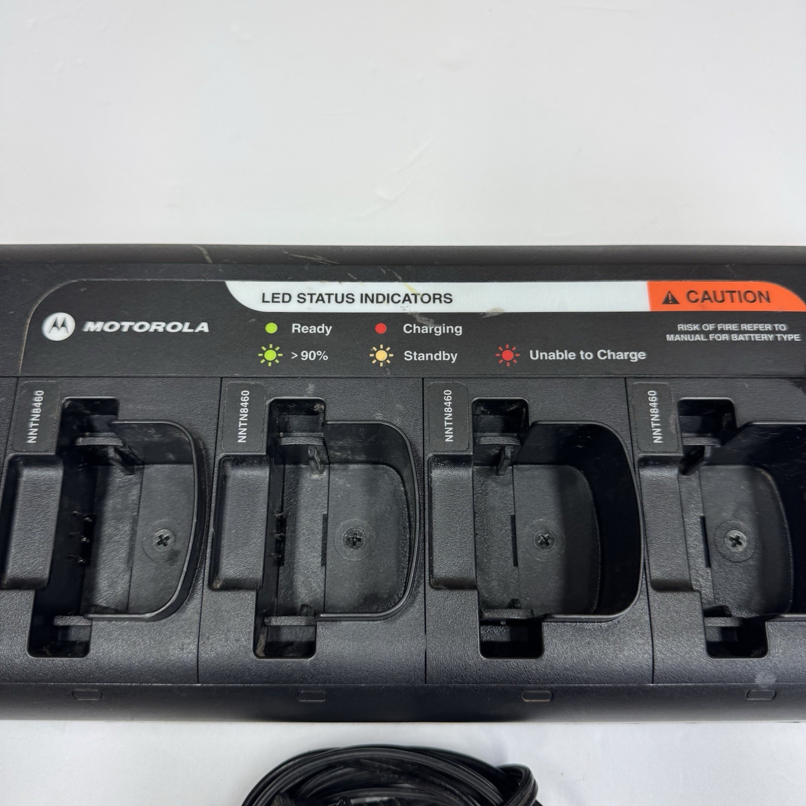 Motorola NNTN8410A Multi Unit Charger 2.4a Amp 100-240v-ac
