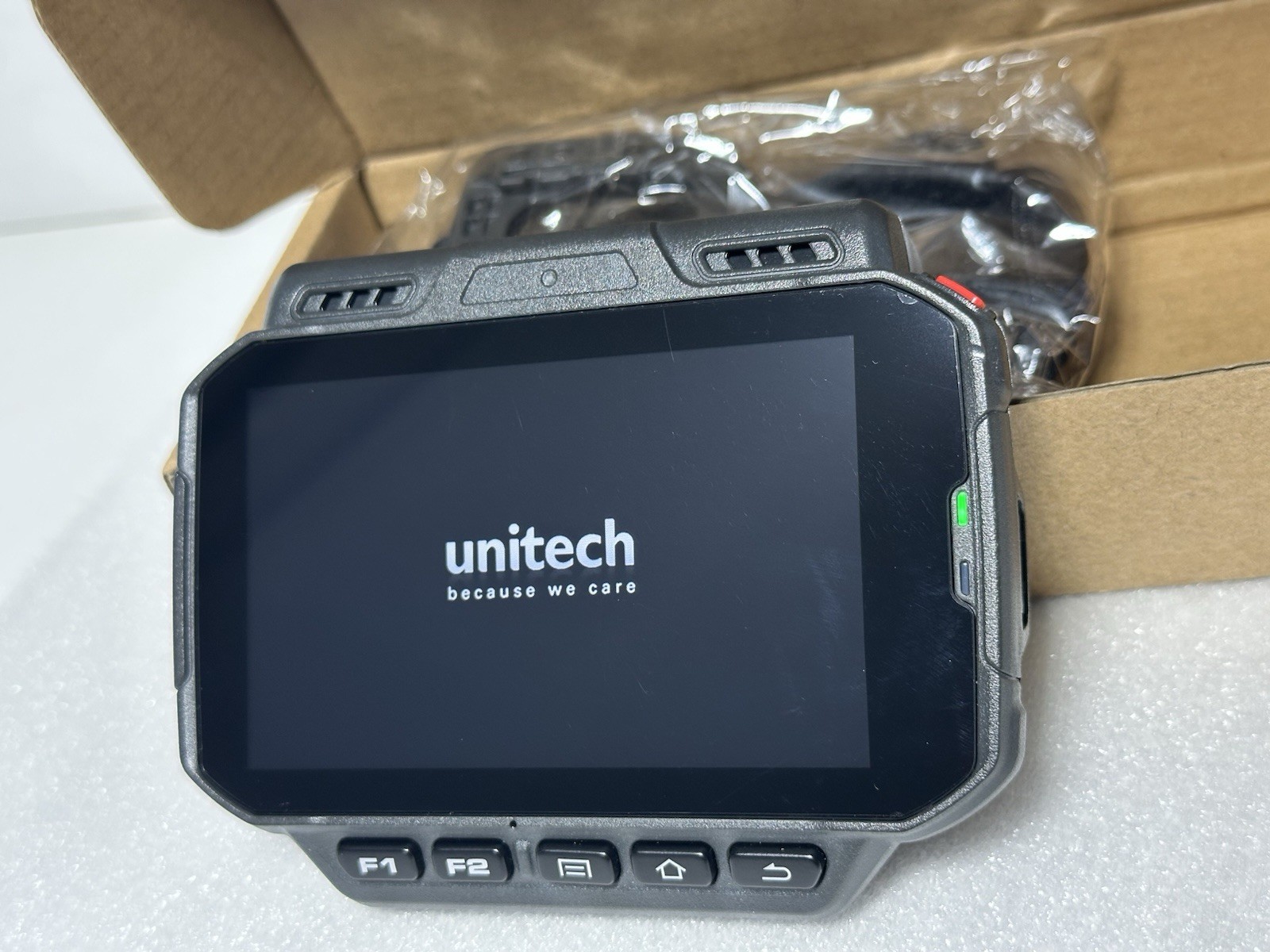Unitech WD100-0AWRUMSG Wearable mobile computer scanner ANDROID 7.1 – FREE SHIP