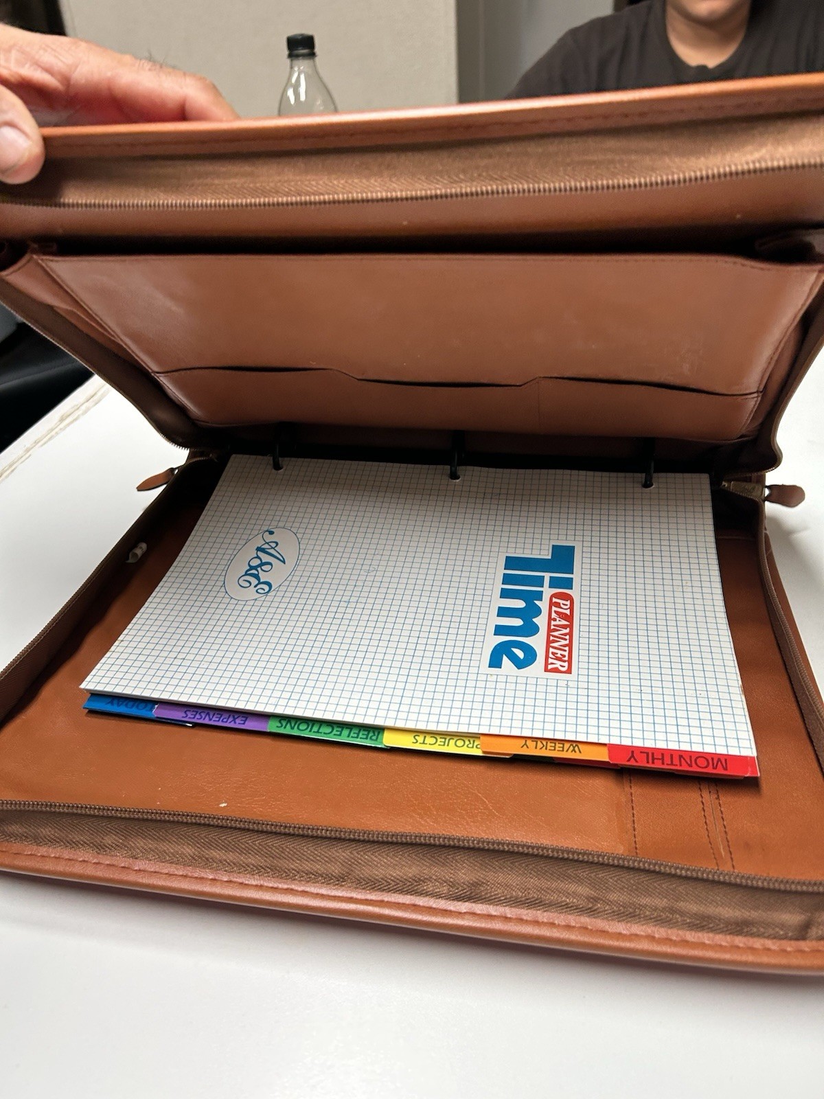 Vintage Planner Daily Use Ring Binder Organizer Zip Portfolio, Red/Brown