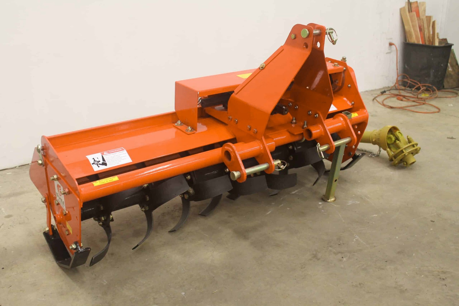 48″ Offsetable 3-point Rotary Tiller FH-TL125