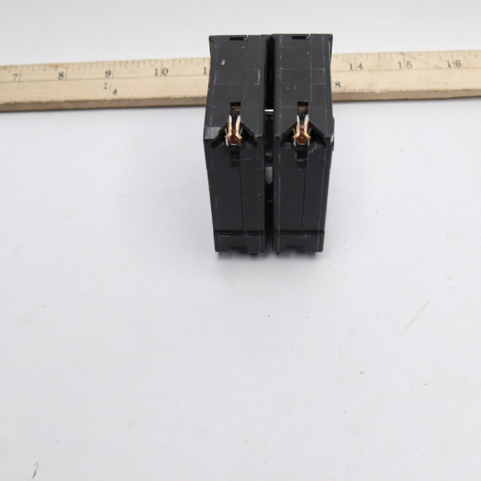 Schneider Electric Mini Circuit Breaker 2P 30A 120/240VAC