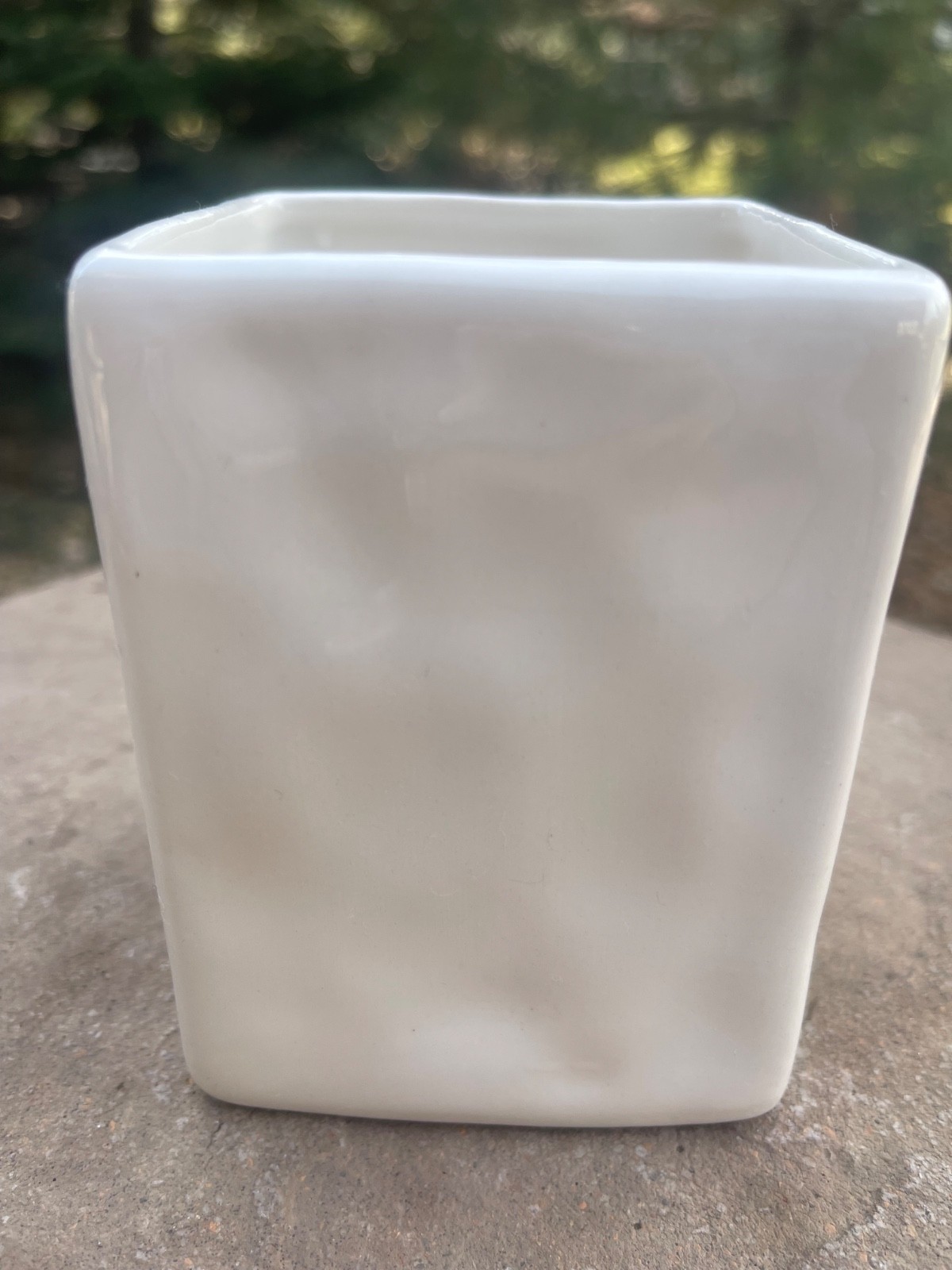 Rae Dunn «Focus» Container- 6 inches tall