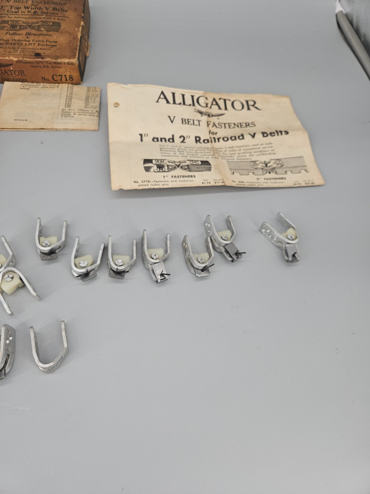 Alligator V Belt Fasteners Vintage Lot C-718-A 20 Count & Box Vtg